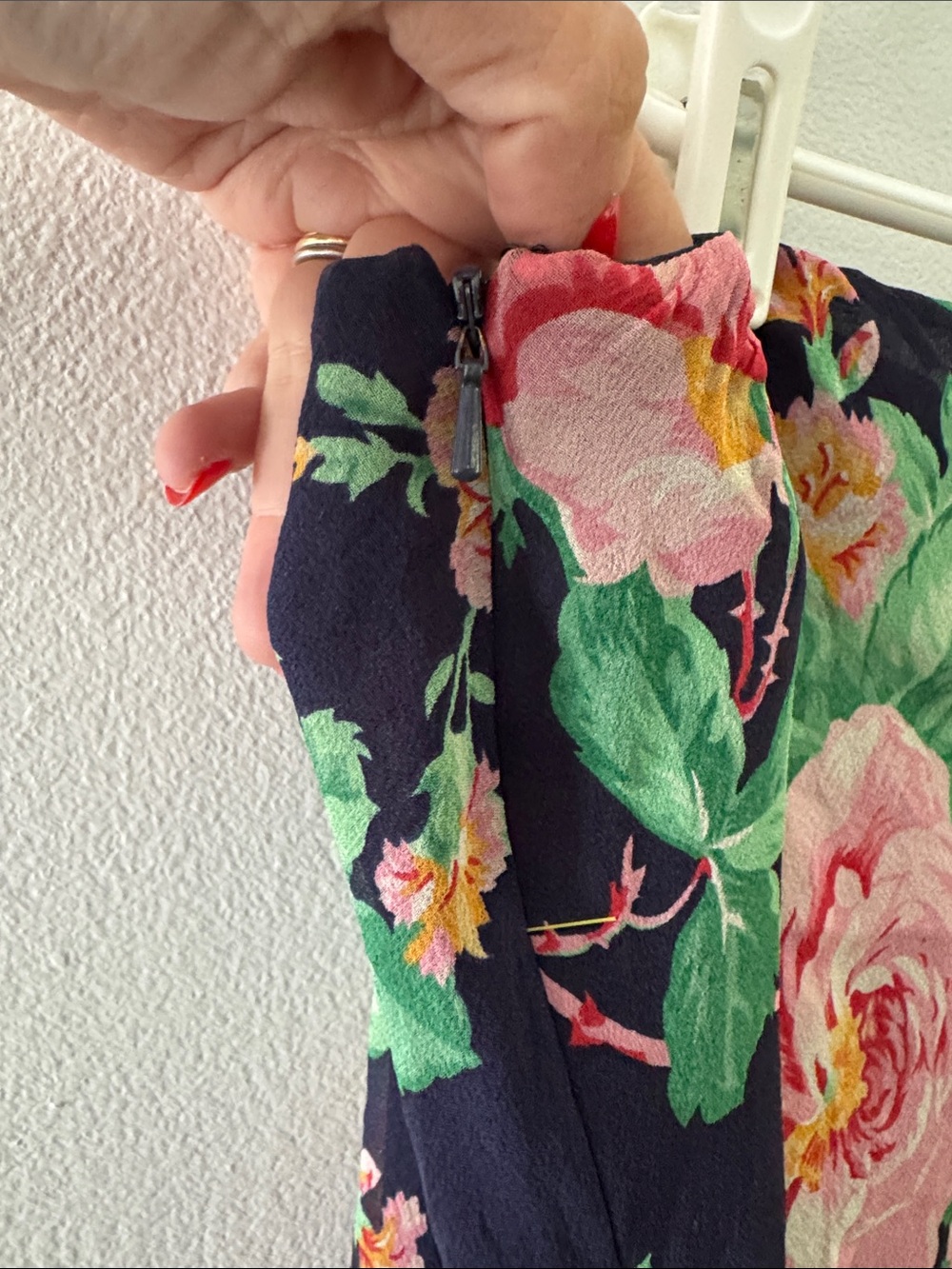 Lauren Ralph Lauren Silk Navy Floral Tiered Skirt with Pink Rose Print Sz 6 - Picture 5 of 5